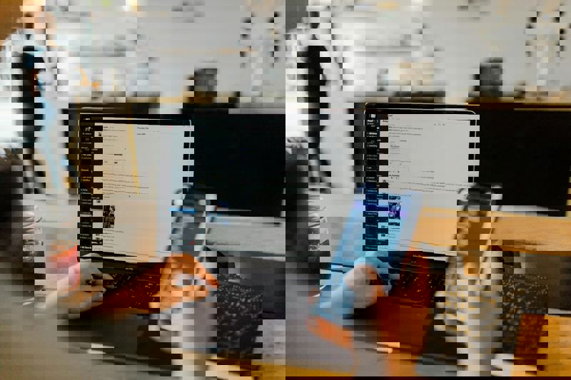 Austin Distel Guij0yszpig Unsplash